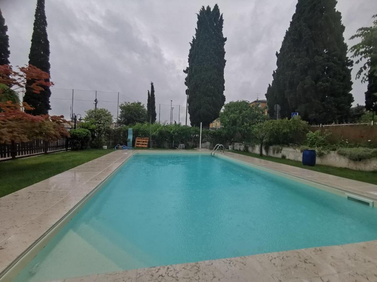 B&B Desenzano 데센자노델가르다 외부 사진