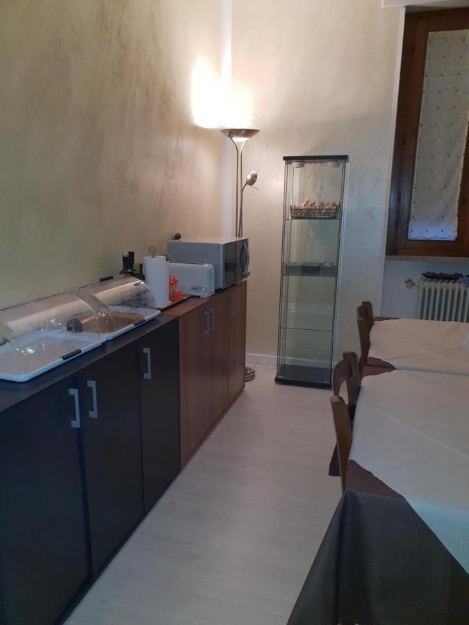 B&B Desenzano 데센자노델가르다 외부 사진