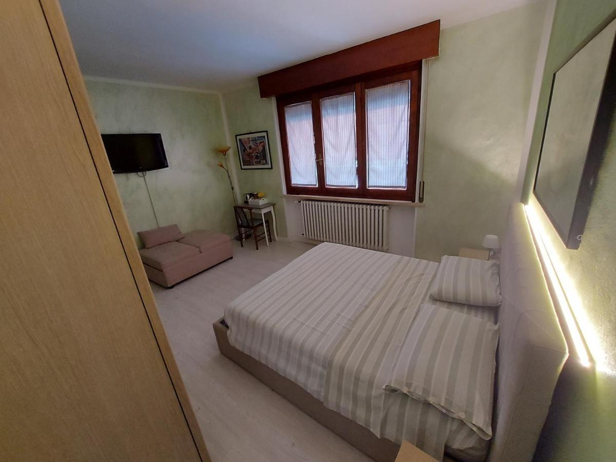 B&B Desenzano 데센자노델가르다 외부 사진