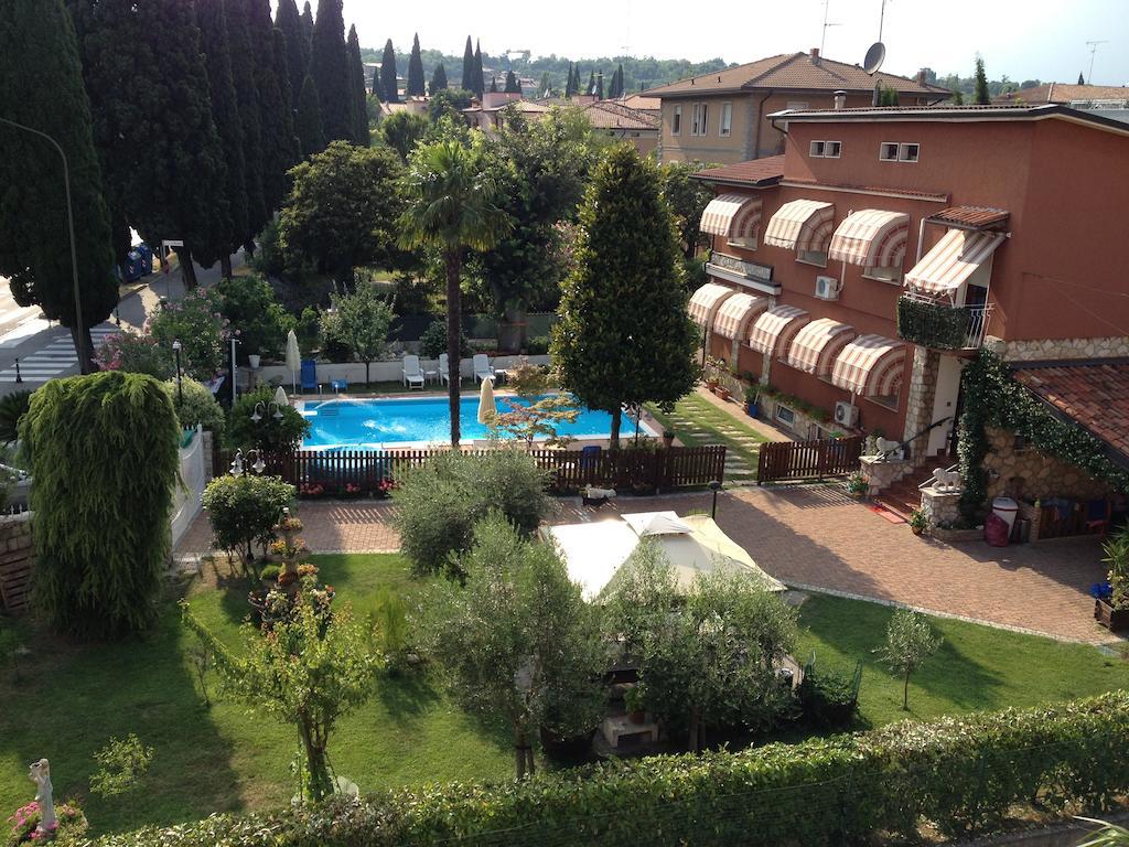 B&B Desenzano 데센자노델가르다 외부 사진