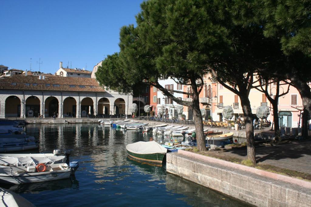 B&B Desenzano 데센자노델가르다 외부 사진