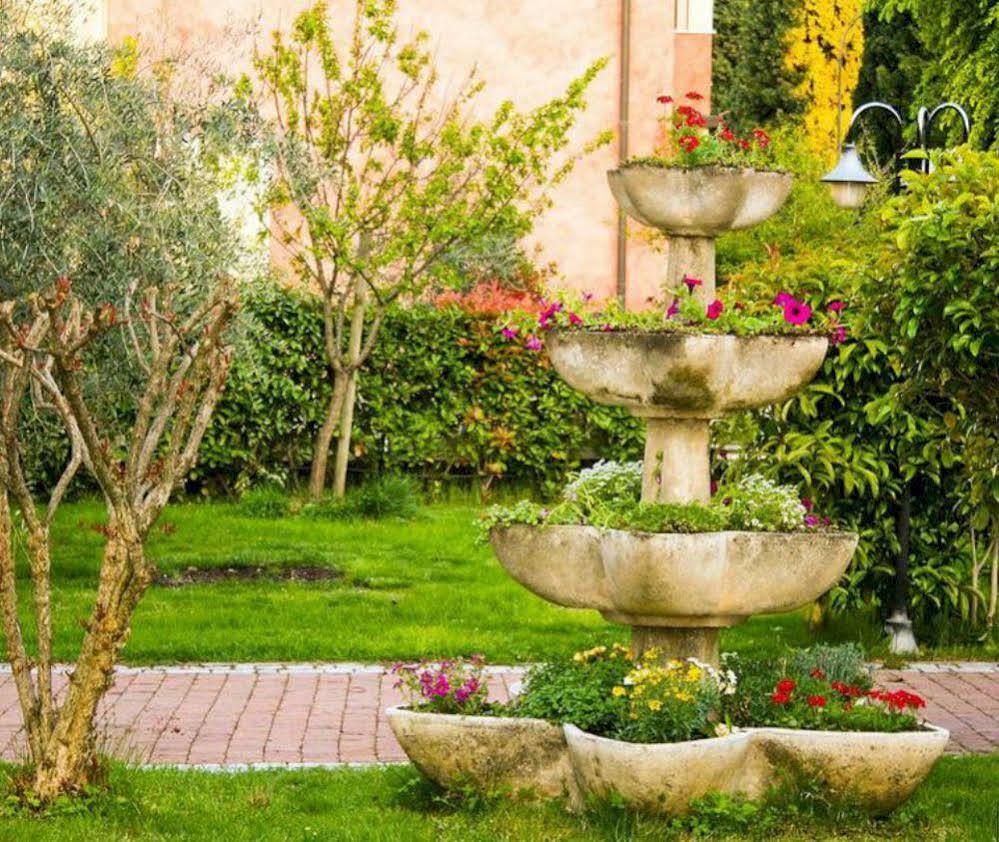 B&B Desenzano 데센자노델가르다 외부 사진